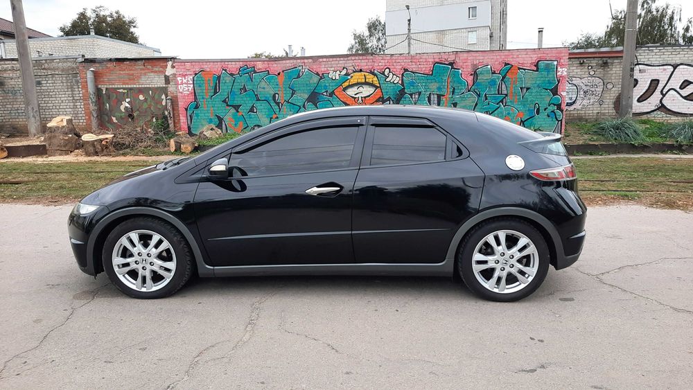 Honda Civic 5D 2010 р 1.8 АТ газ 96000 км пробіг