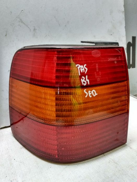 Lampa tył Vw Passat b4 sedan ! ! !