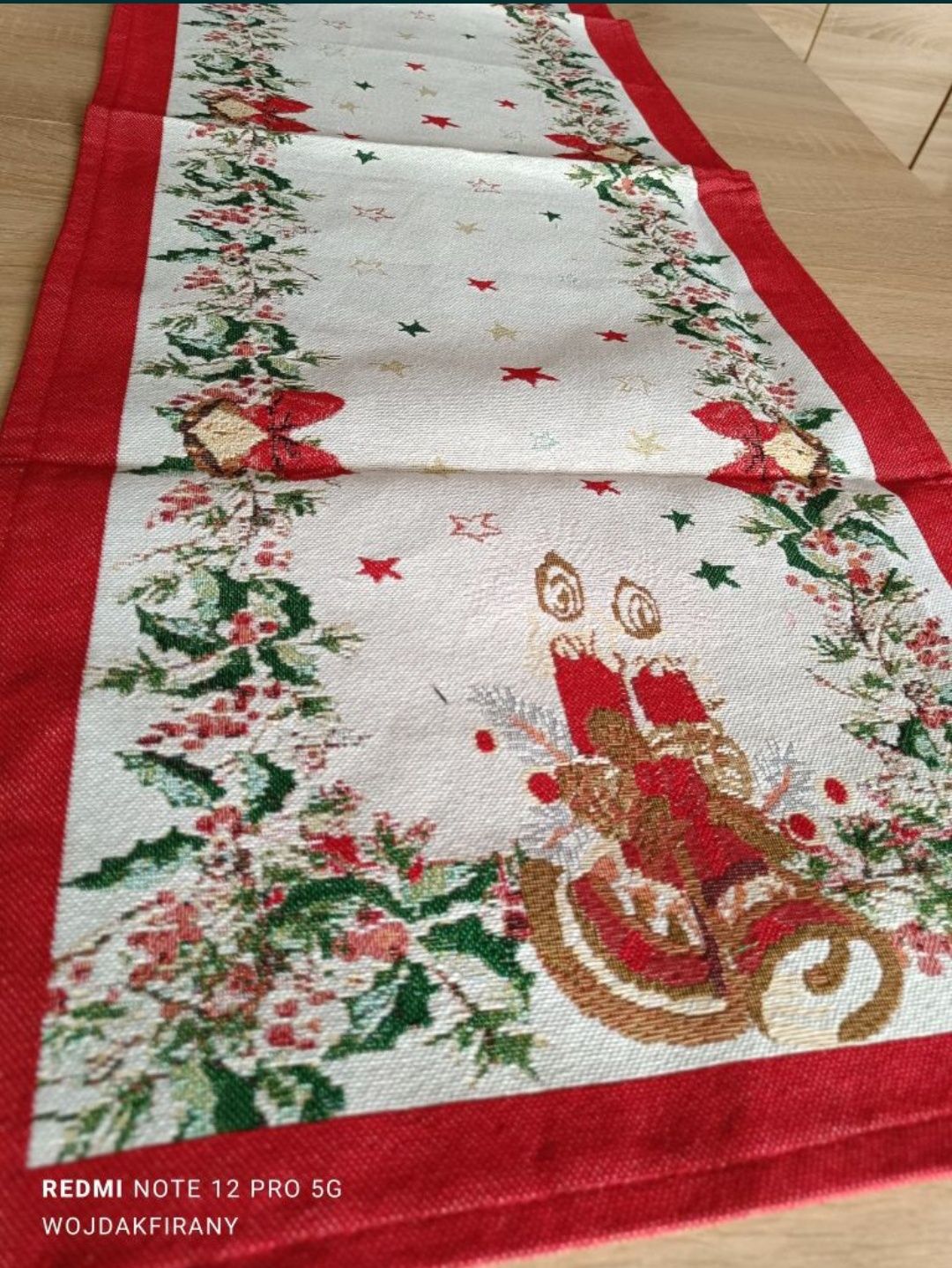Poszewki gobelinowe świąteczne Boże Narodzenie czerwone gwiazda betlej