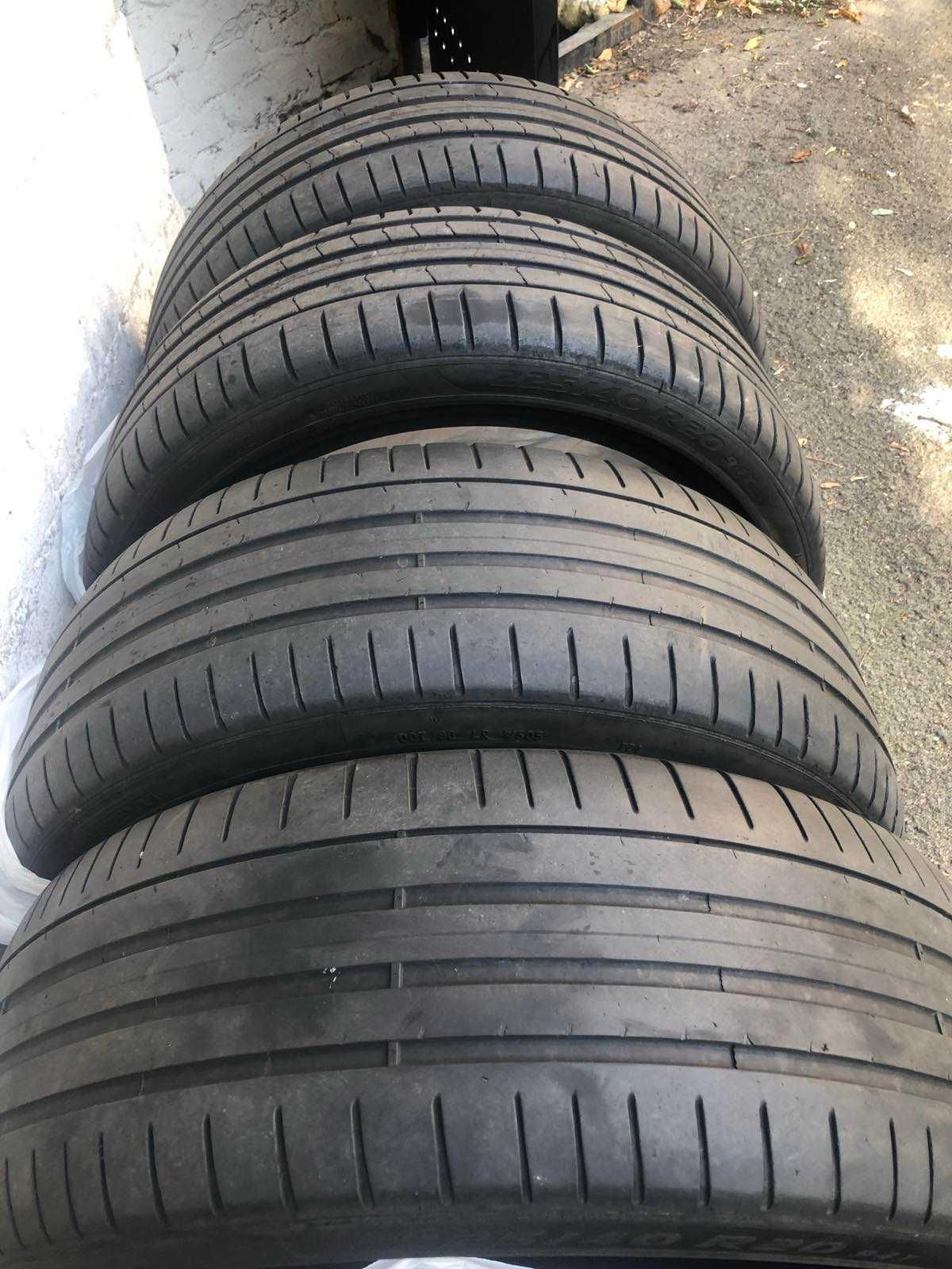 Продам шини літні б/у 225/40 R-20 pirelli pzero