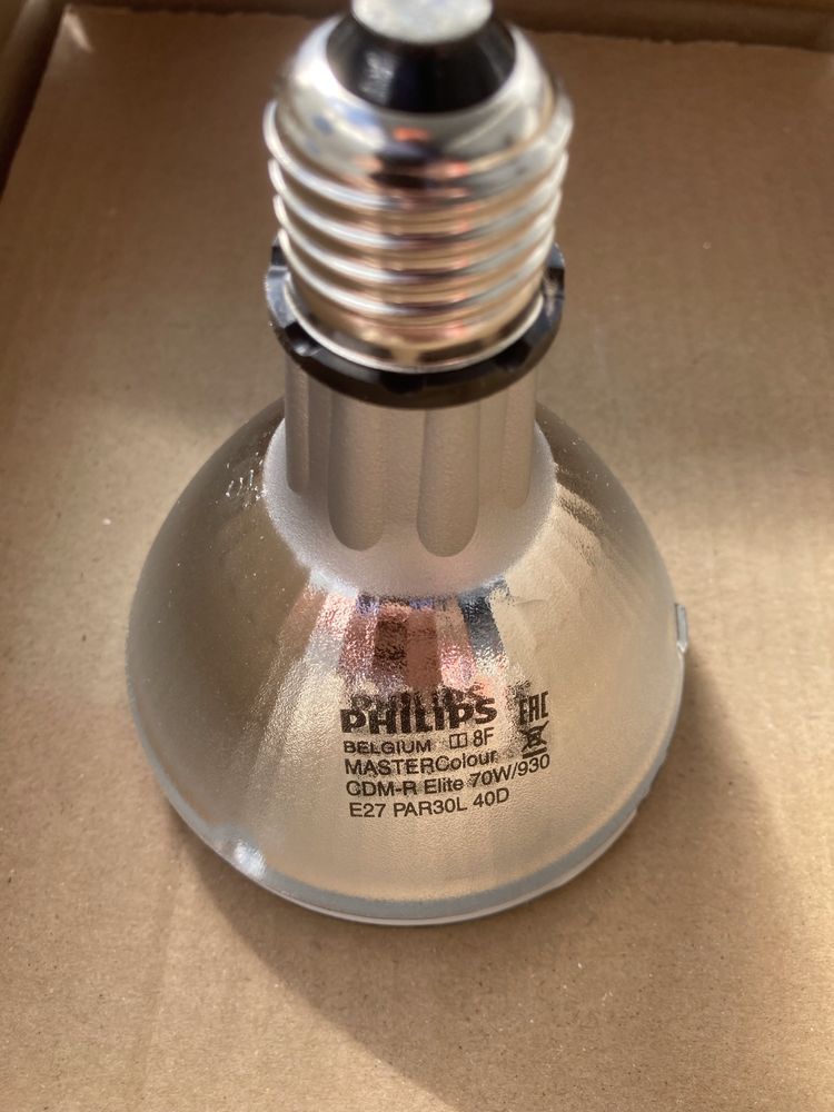 Philips Master colour CDM-R Elite Par 30L. 70W/930