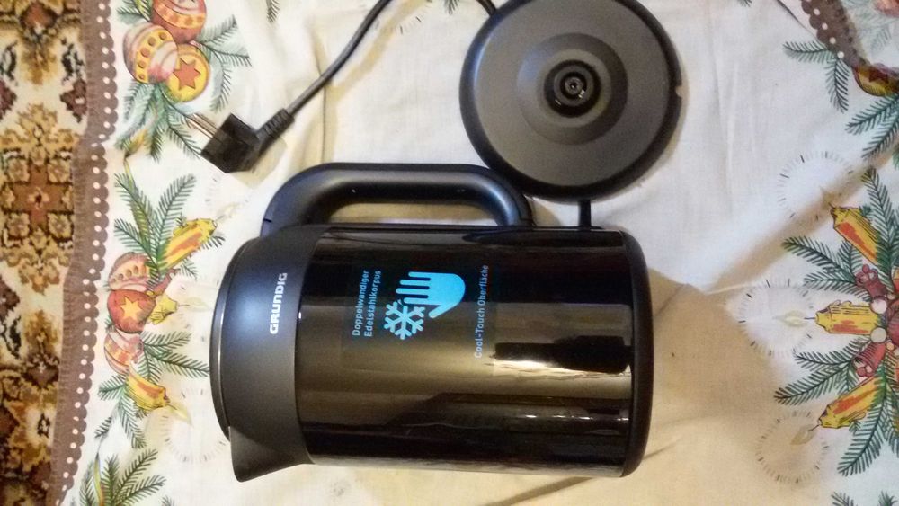 продам электрочайник GRUNDIG германия