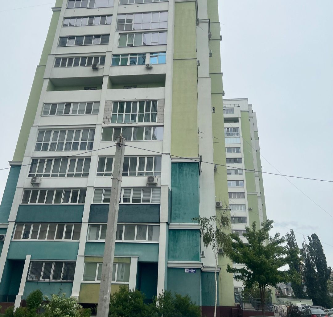 Продам 2х кв.70м2,ЖК Рогатинский, м.Центральный рынок, ул.Клочковская