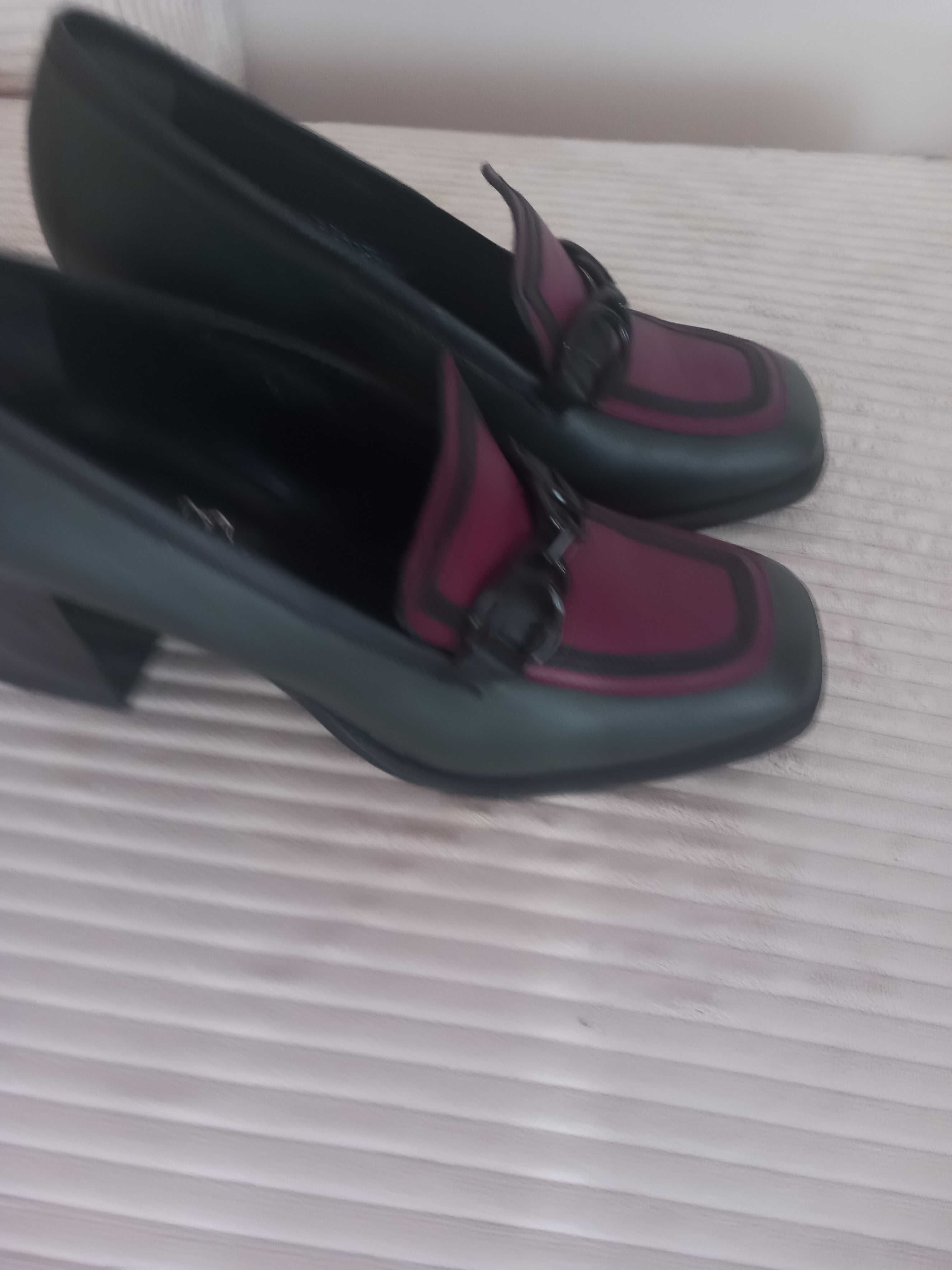 Buty mokasyny nr 40 skóra
