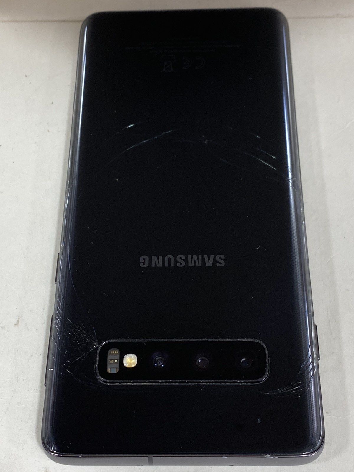 Samsung Galaxy S10 (8/128gb)