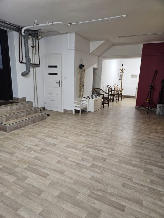 Kameralny lokal usługowy