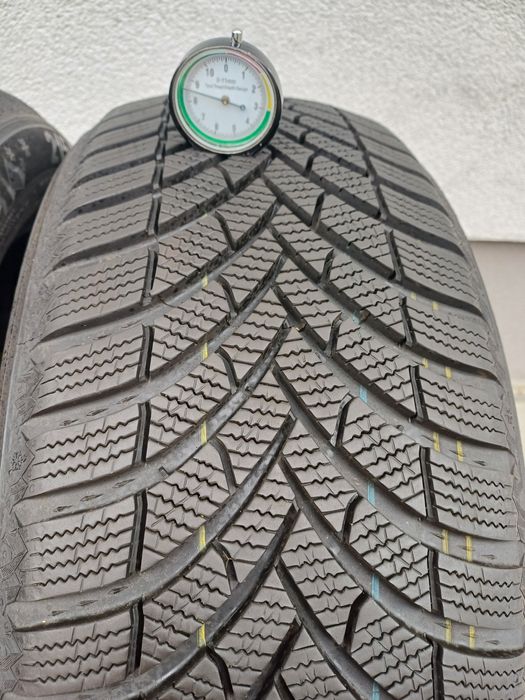 215/55R18 99V Semperit zimowe