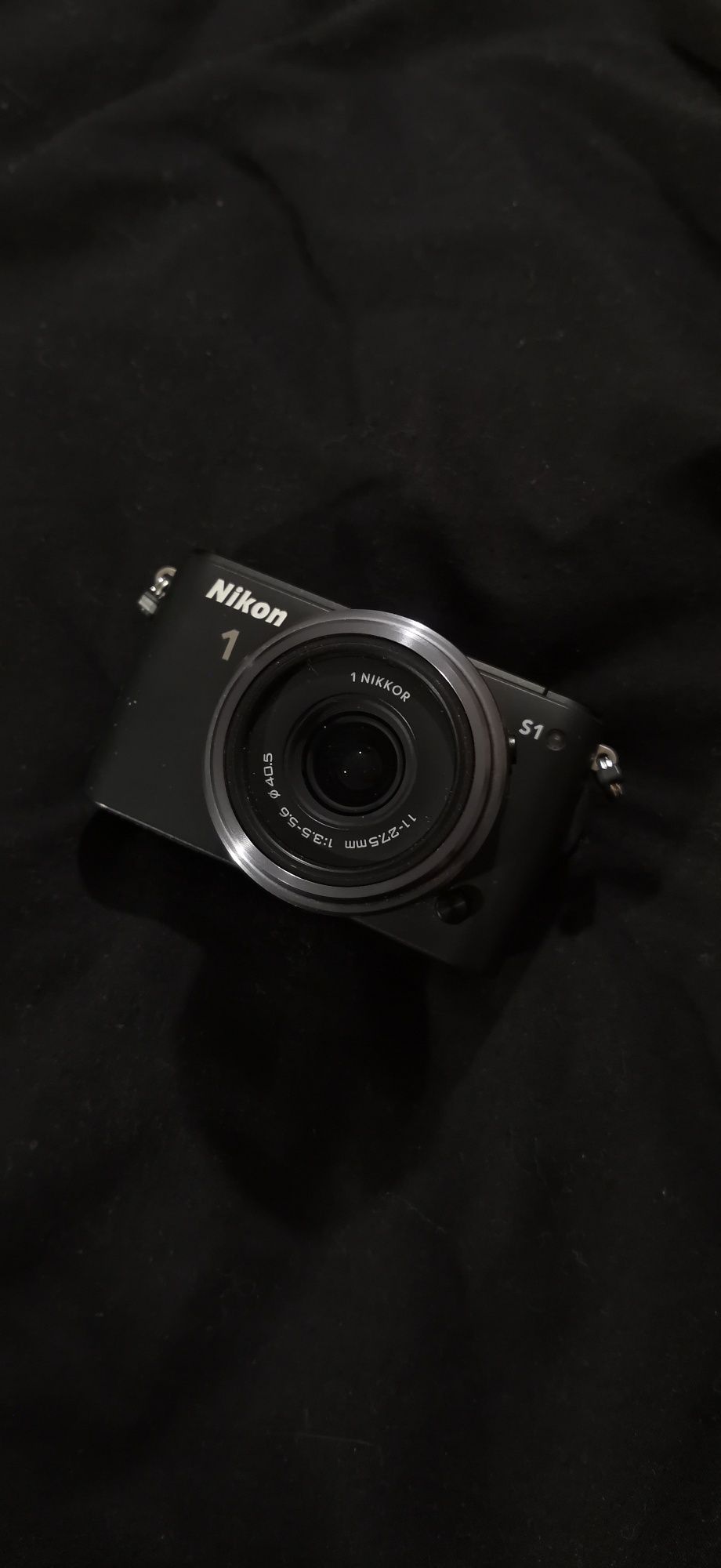 Беззеркальний фотоапарат - Nikon 1 s1