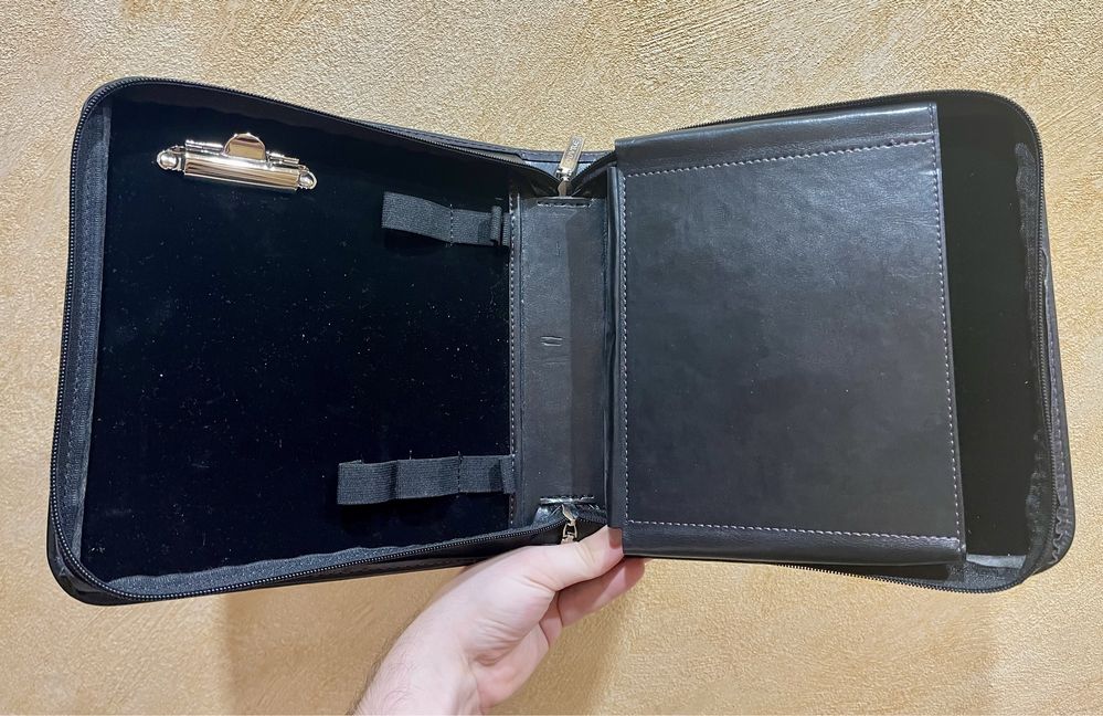 Etui skórzane na przybory marketingowe [czarny] [prezenter] JAK NOWY
