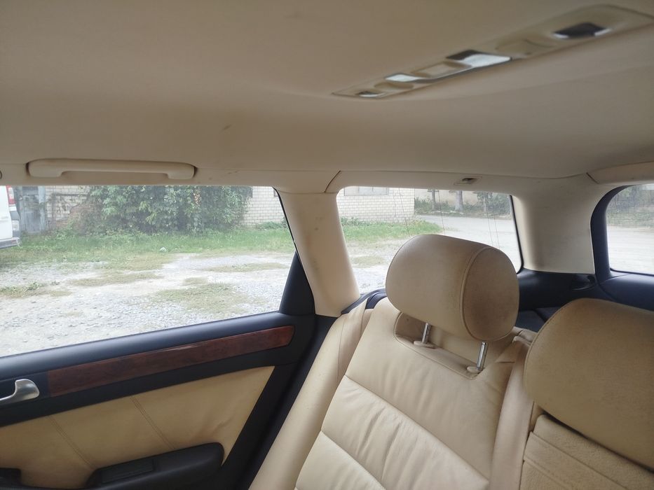 Салон Ауди А6С5 універсал 2003р