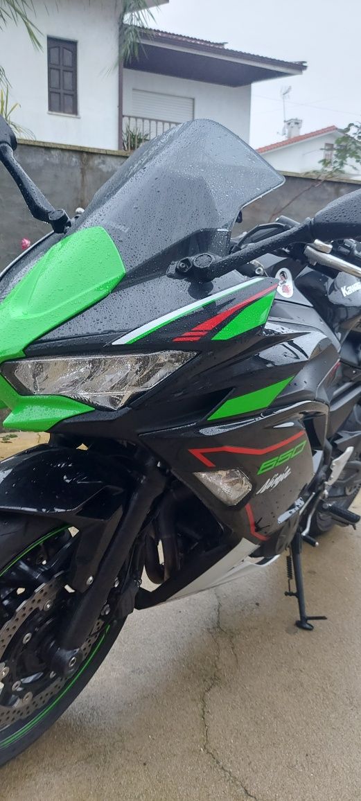 Kawasaki Ninja 650 KRT