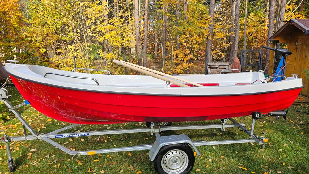 Łódka wędkarska 420 + przyczepa Niewiadów + silnik Haswing Osapian 55
