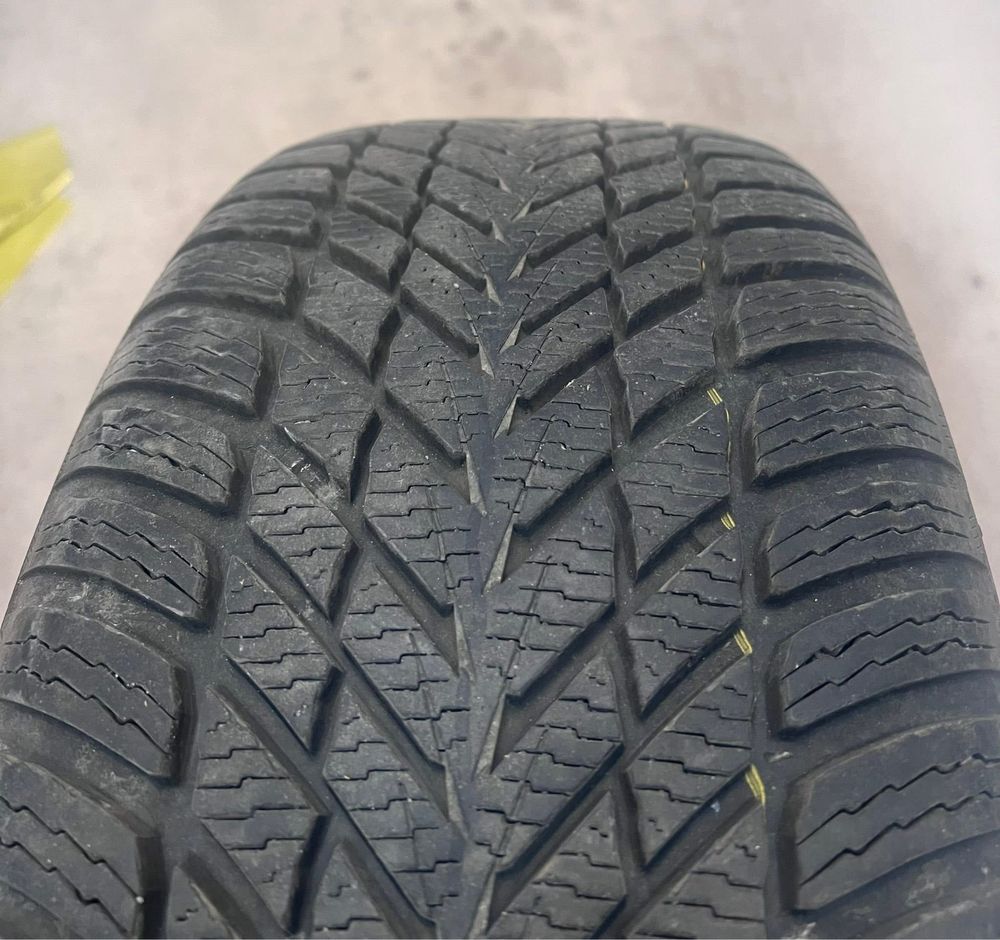 Opony zimowe Nokian Snowproof 2 - stan bdb