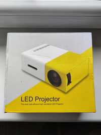 Mini Projektor LCD Full HD