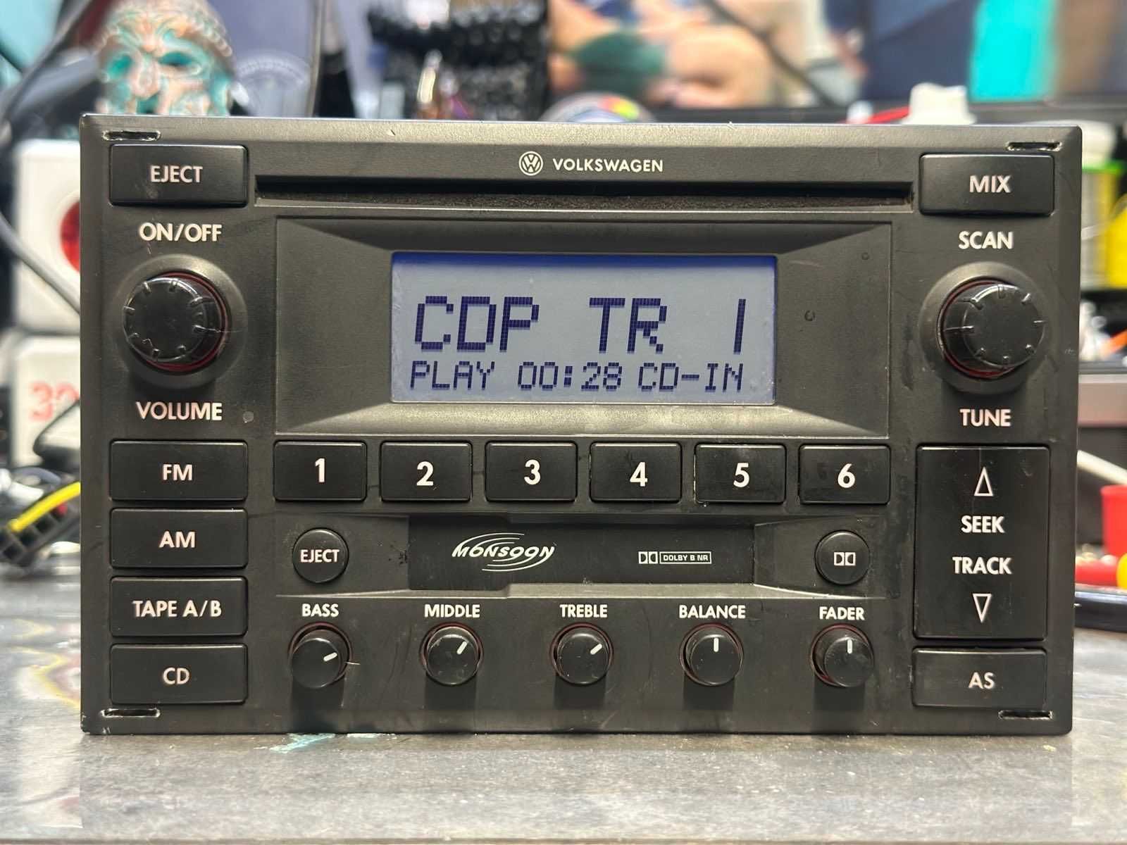 Fabryczne Radio  Monsoon Premium 6  CD Player Passat B5 Jetta Golf GTI