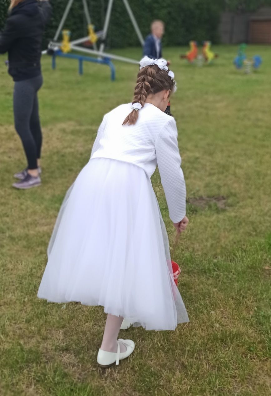 Sukienka komunijna tiul klasyczna buty