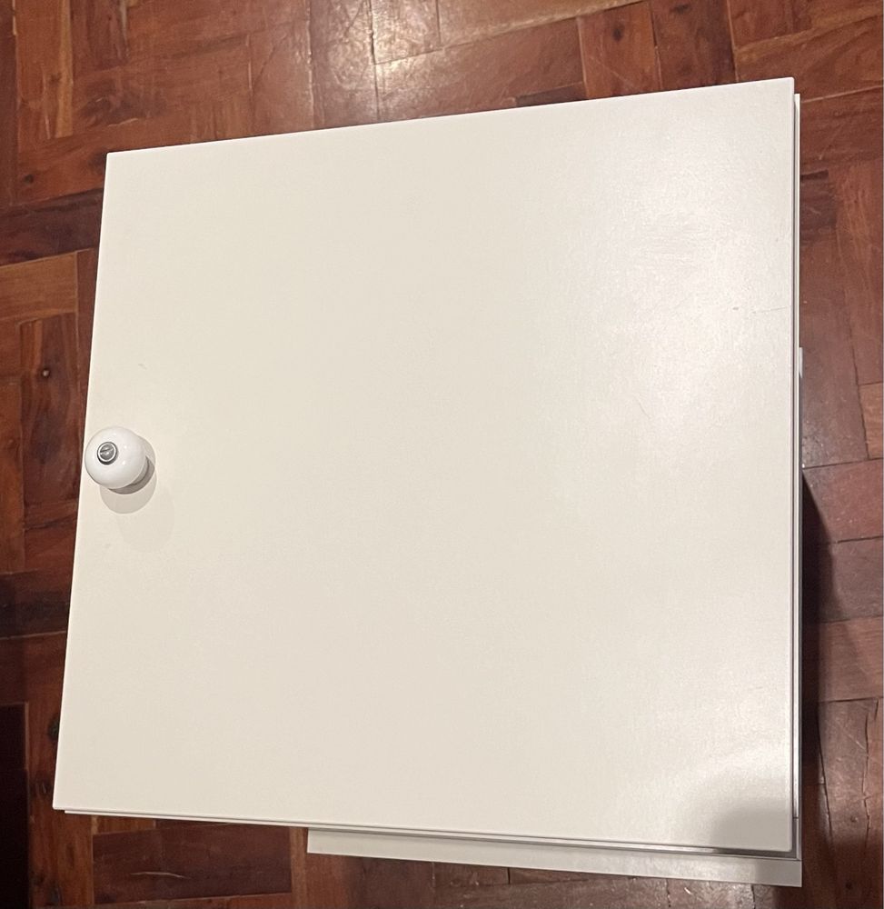 Modulo com porta IKEA