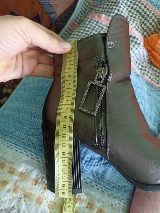 Ботінки жіночі ,черевики,напівчеревики  осінь весна.