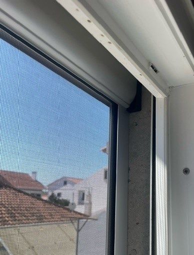 Instalação redes mosquiteiras