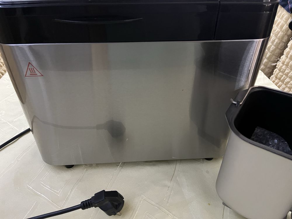 Хлібопічка Gorenje BM 1400 E