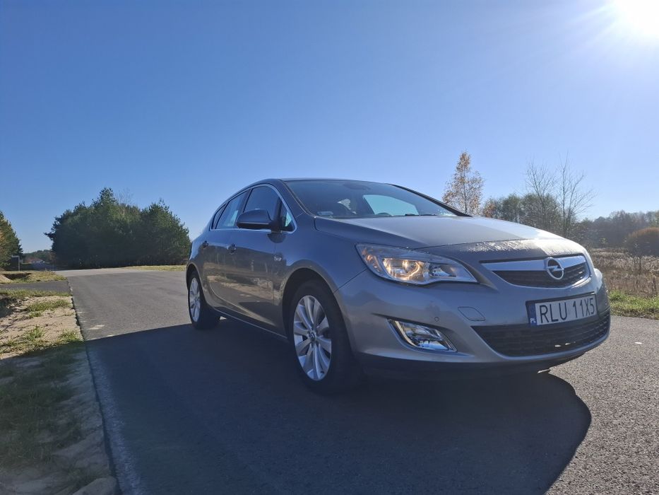 Opel Astra J 2012