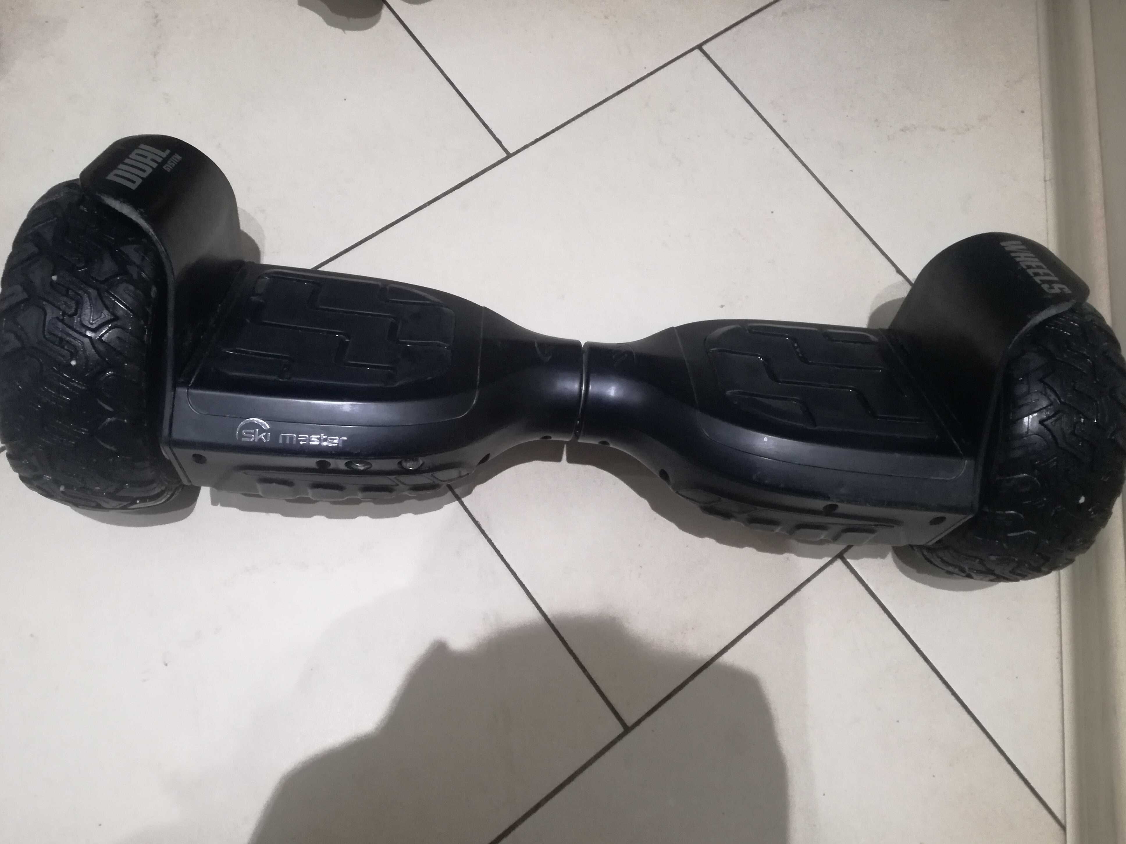 Elektryczna deskorolka (hoverboard)