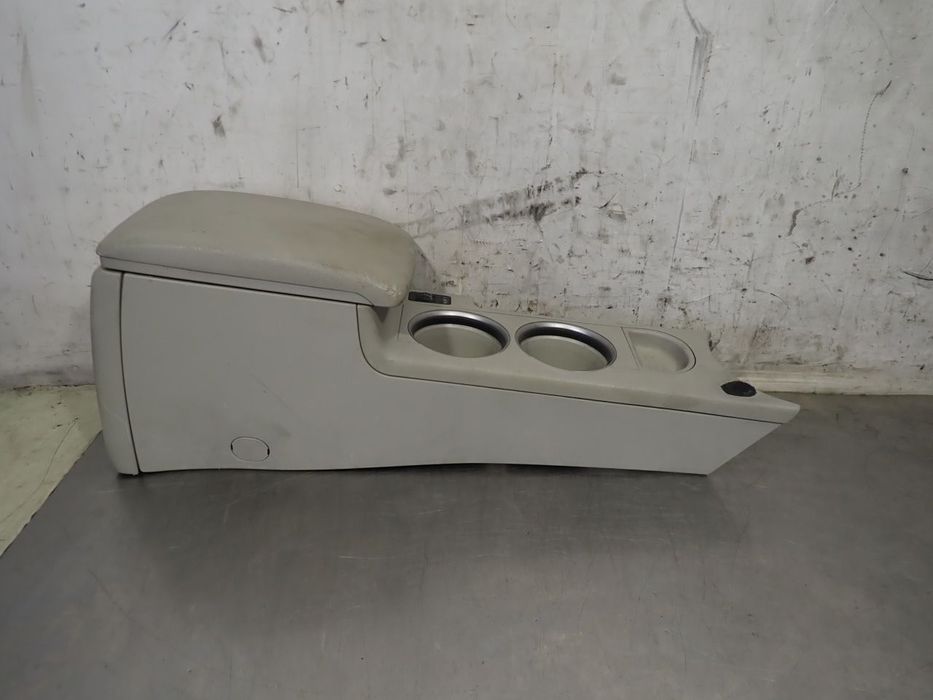 PODŁOKIETNIK SUBARU LEGACY IV 2.0D 92174AG050