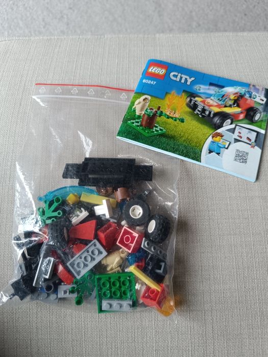 Zestaw LEGO 60247 CITY