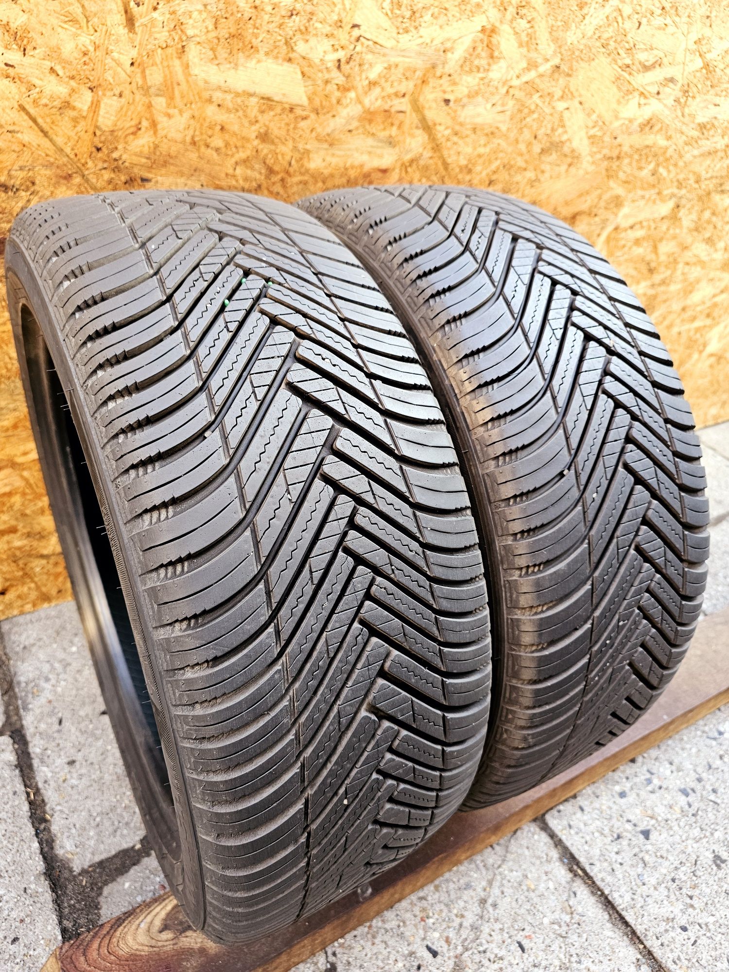 BDB Stan!!  7mm. 225/45 r17 Hankook Kinergy 4S.  Całoroczne.  3419