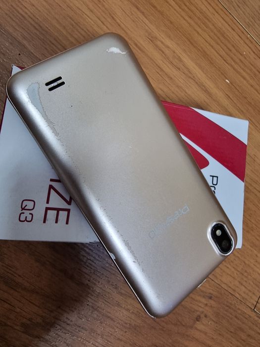 Мобільний телефон Prestigio Wize Q3