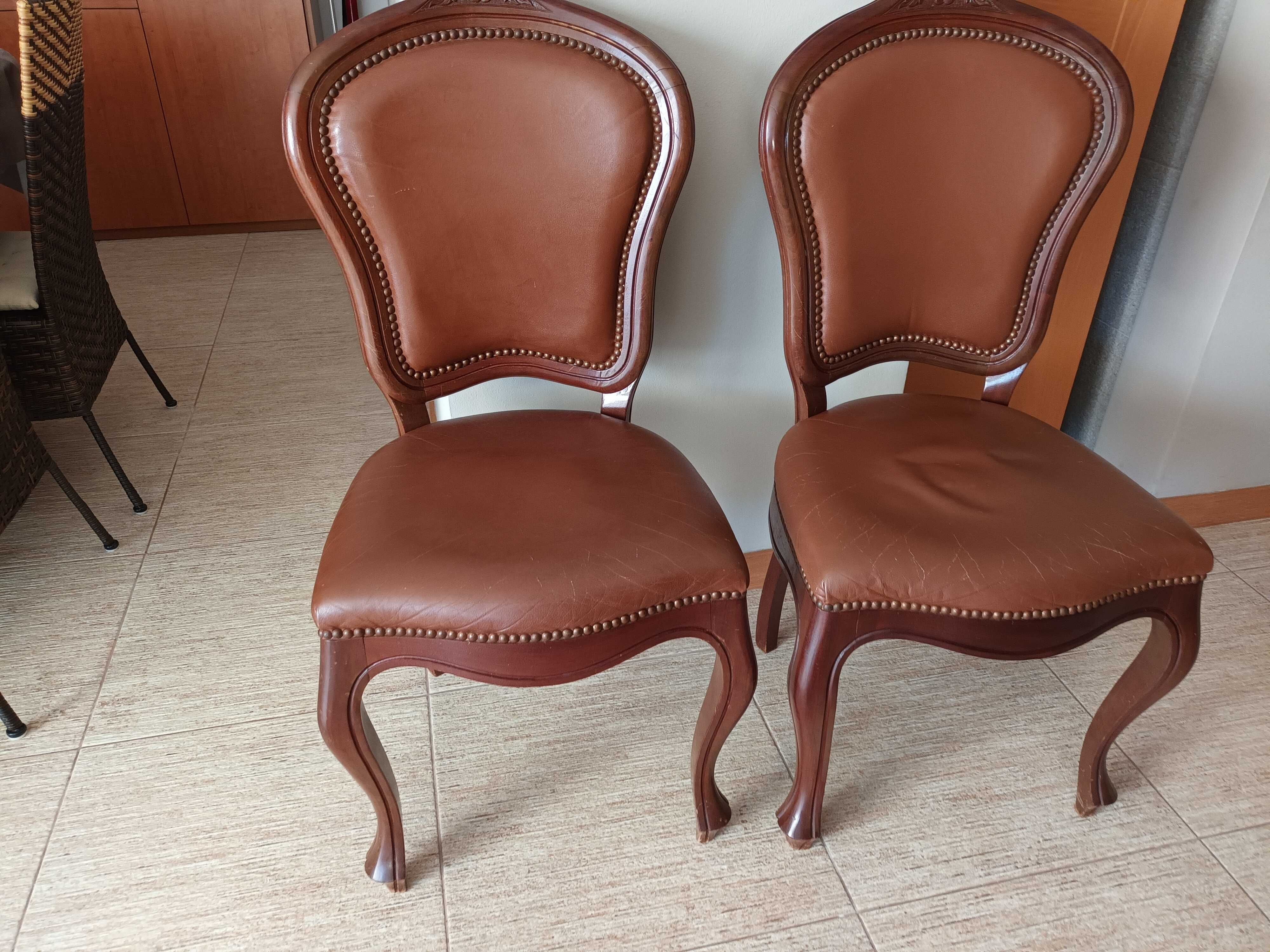 Cadeiras Antigas