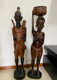 Bonecos africanos em madeira