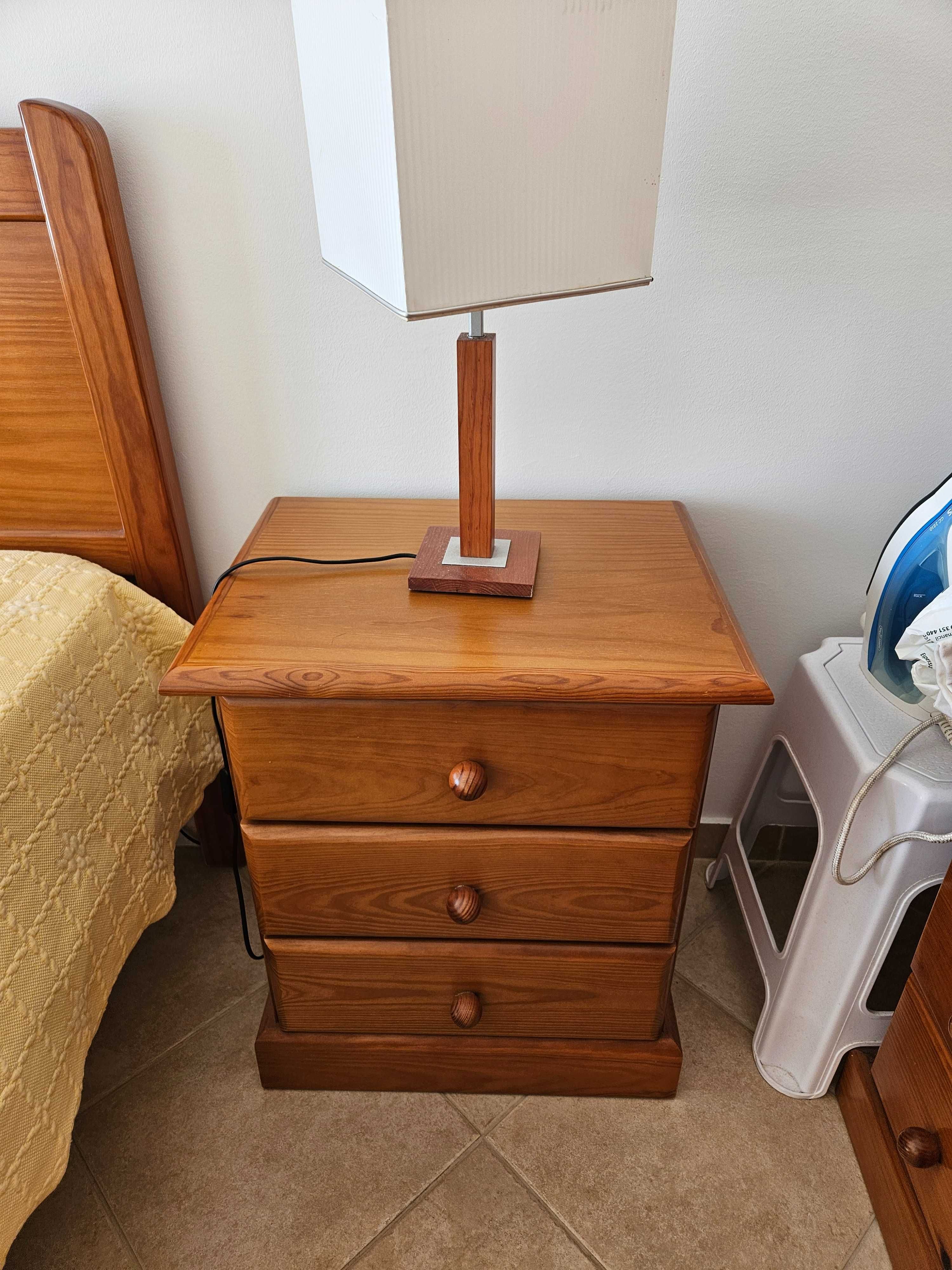 Quarto completo com 2 camas solteiro