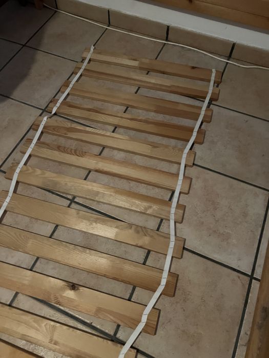 Cama de Madeira + Estrado