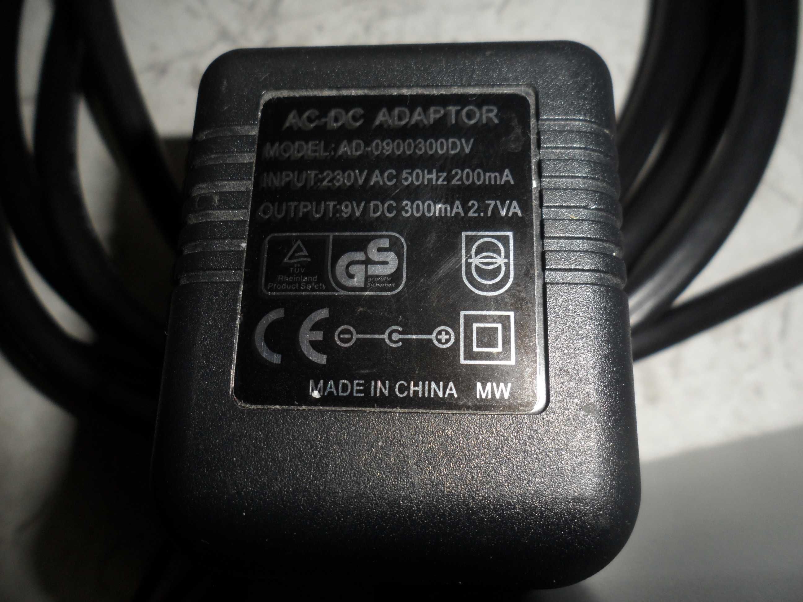 zasilacz-ładowarka 9V AC-DC Adaptor MD41 / 9V AC-DC Ad. AD/9V AC Ad.ED