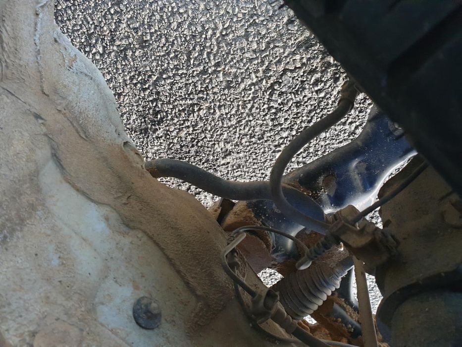 Braço de suspensão frente esquerdo MERCEDES-BENZ Vito (W447)