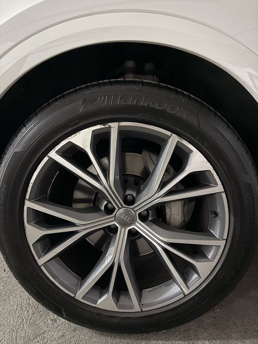 Audi Q8 55TFSI quattro S line competition plus