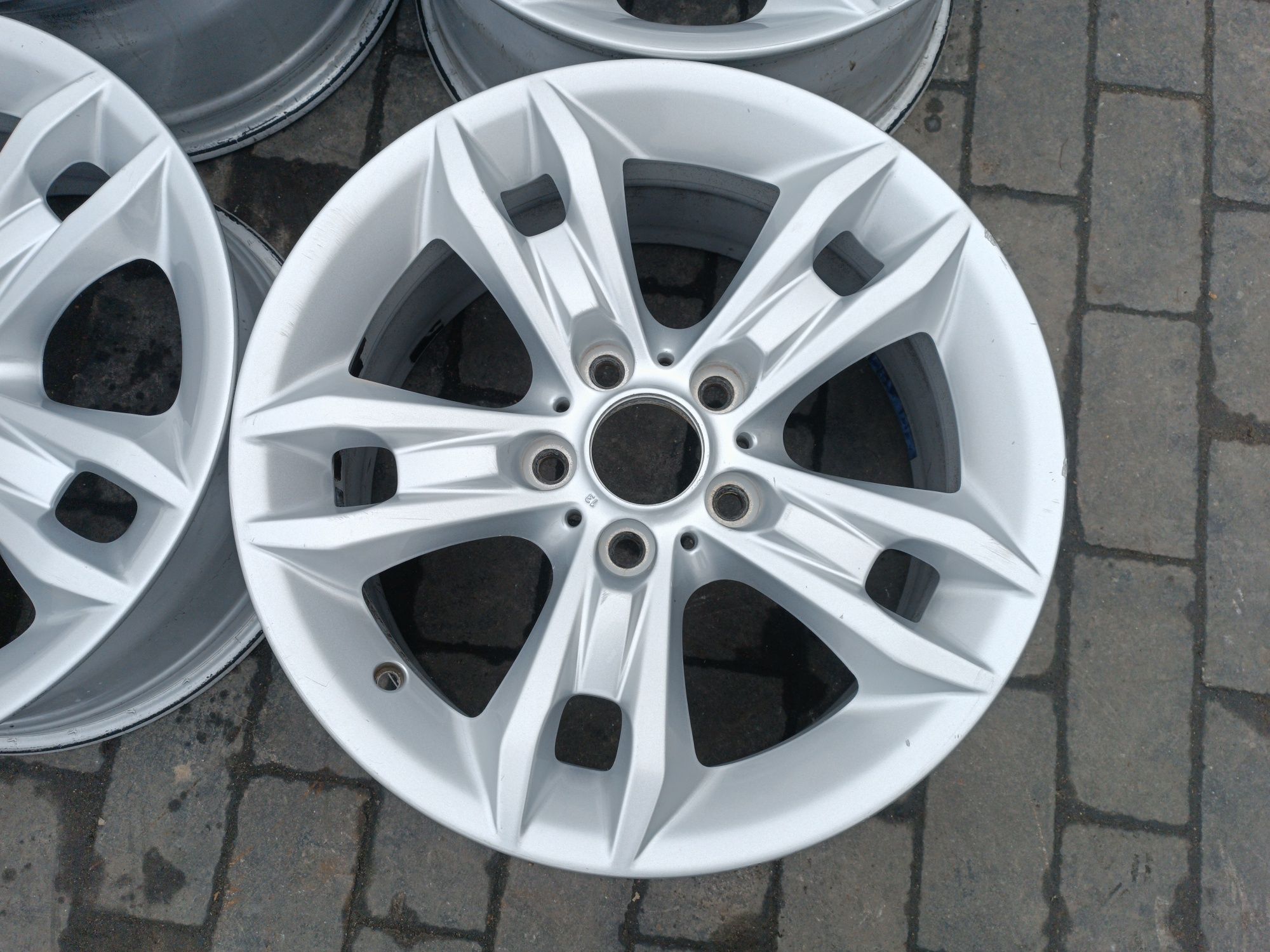 Felgi Alu BMW X1 E83 3 E90 5x120 ET34 7.5J17