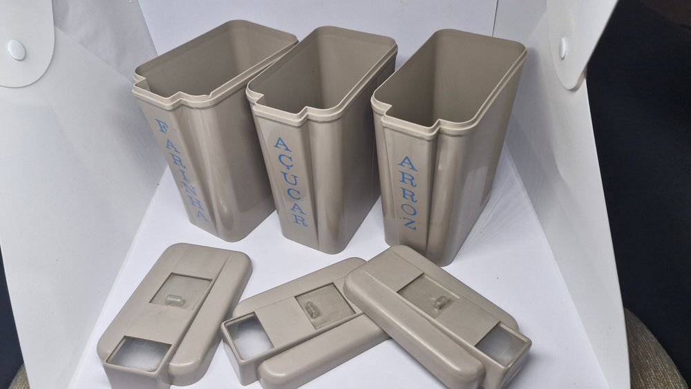 Caixas de cozinha vintage