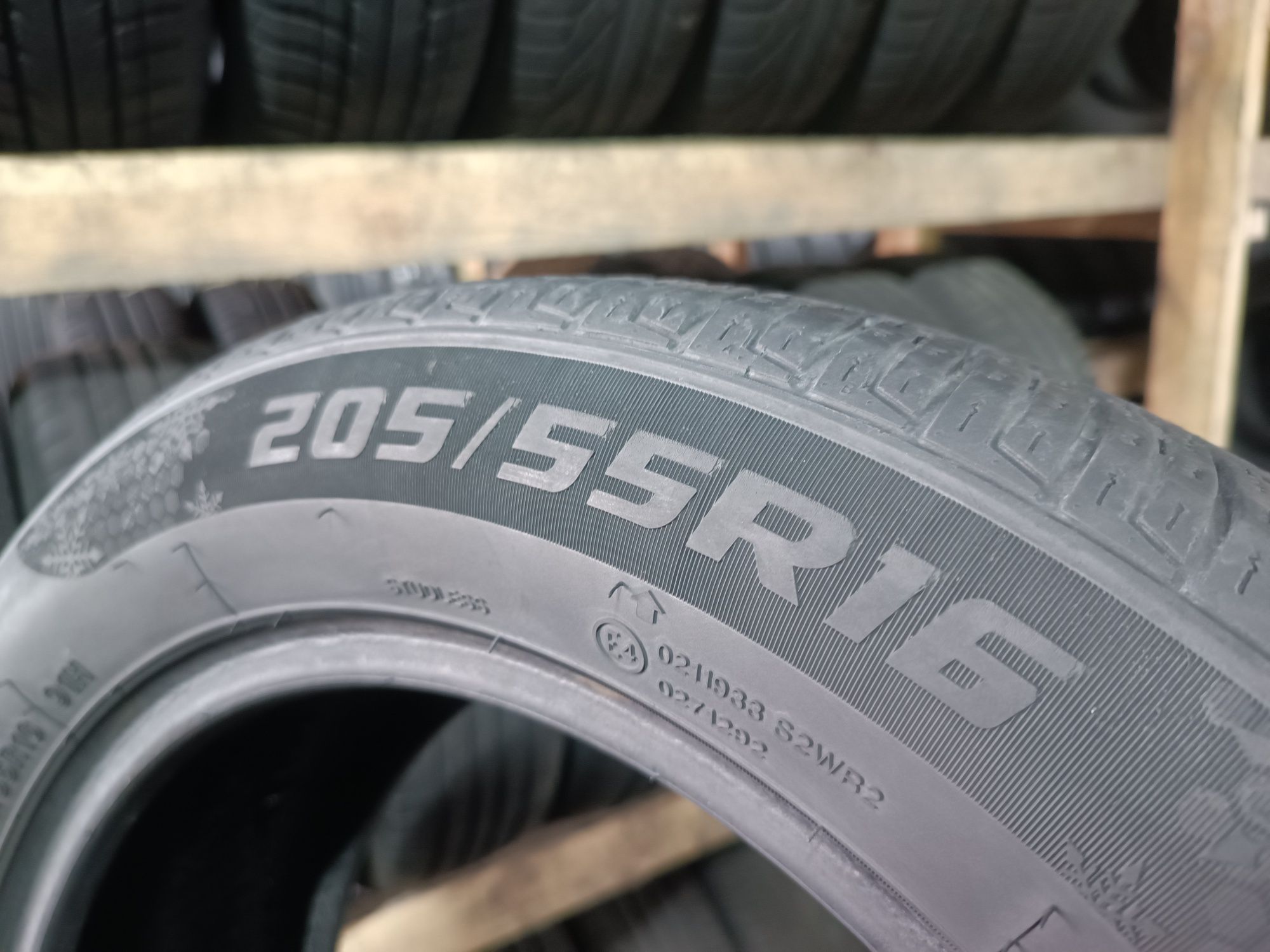 Зимові шини LANVIGATOR 205/55 R16 резина Р16