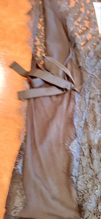 Body em renda preta da Benetton