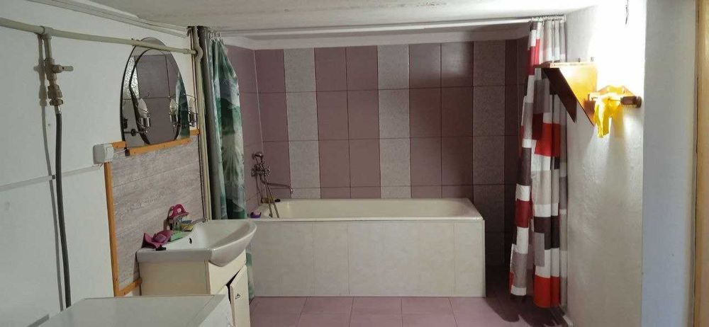 Здається Дім(дача) біля лісу та озера для житла і вдаленої роботи