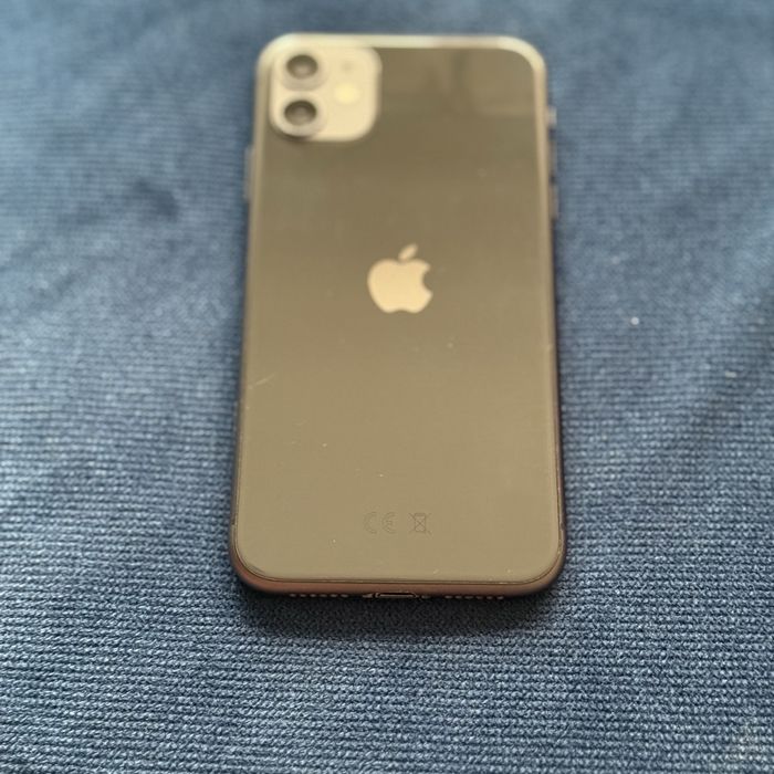 Sprzedam IPhone 11 64 GB w dobrym stanie