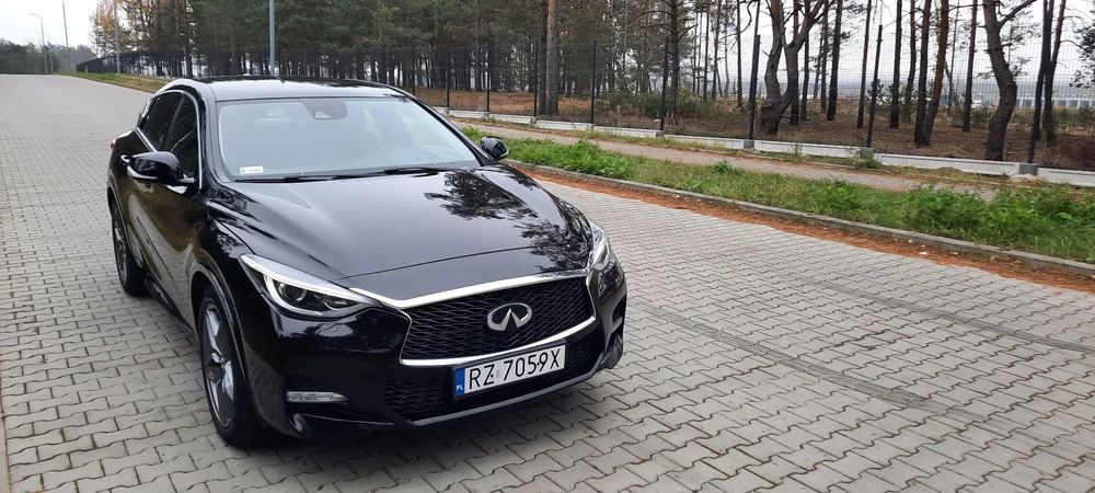 Infiniti Q30 Infiniti Q30 2.2d 7DCT