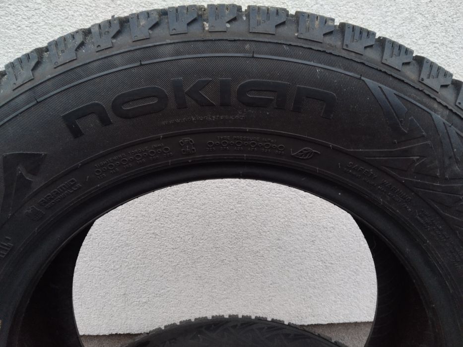 Opony 215/65/16 C Nokian Hakapelitta C3 4szt. Opony zimowe z Kolcami