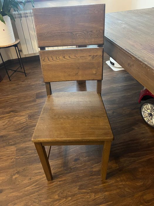 Sprzedam Stół i 10 krzeseł używane