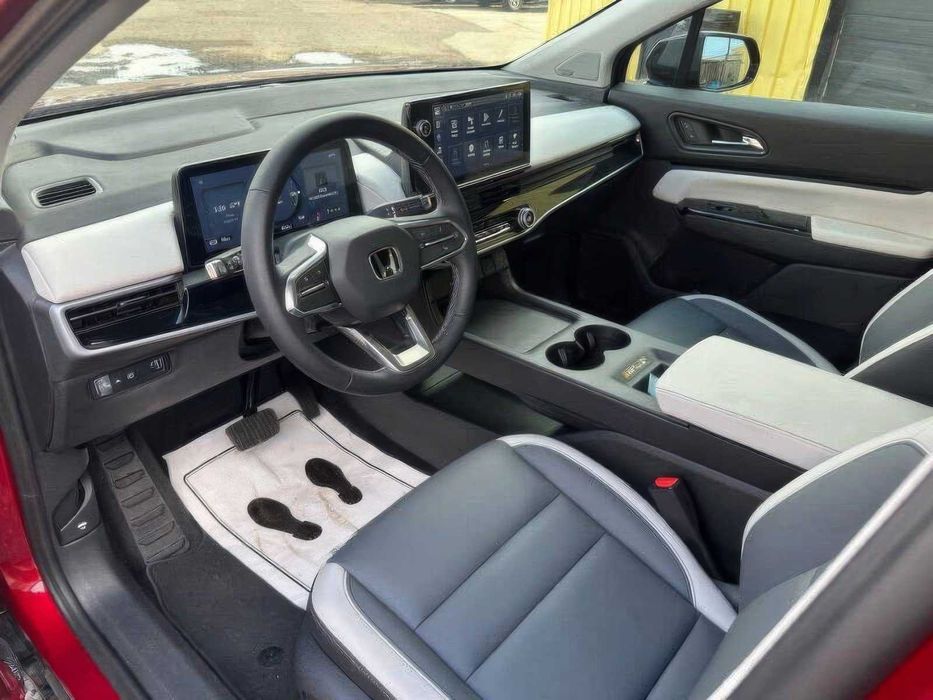 Honda Prologue Touring      2024