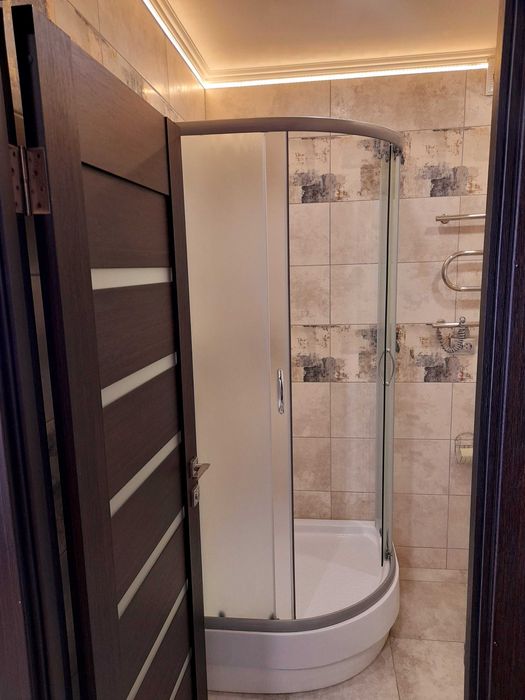 Подобово НОВА Квартира【ХОЧУ ЦЮ】1к в ЦЕНТРІ та біля вокзалу.Звітність.