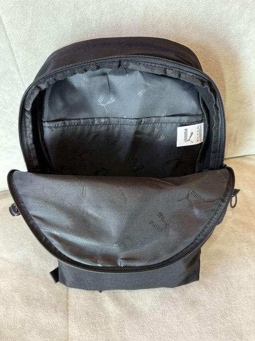 Легкий та місткий рюкзак Puma