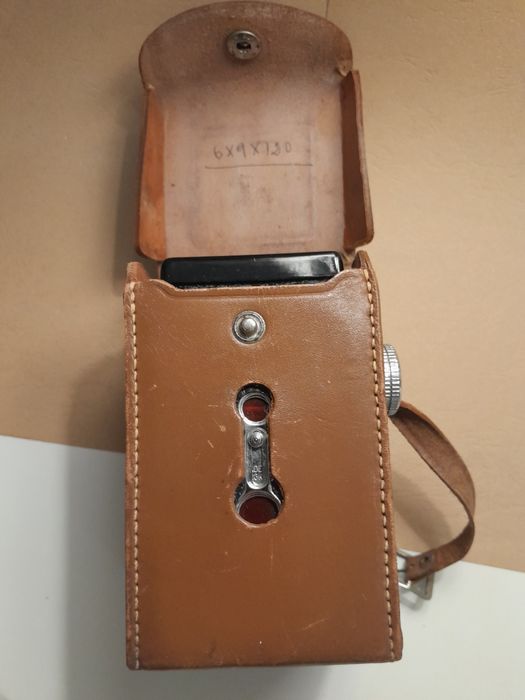 Câmara fotográfica Halina-Viceroy,década de 60, com  bolsa de couro.